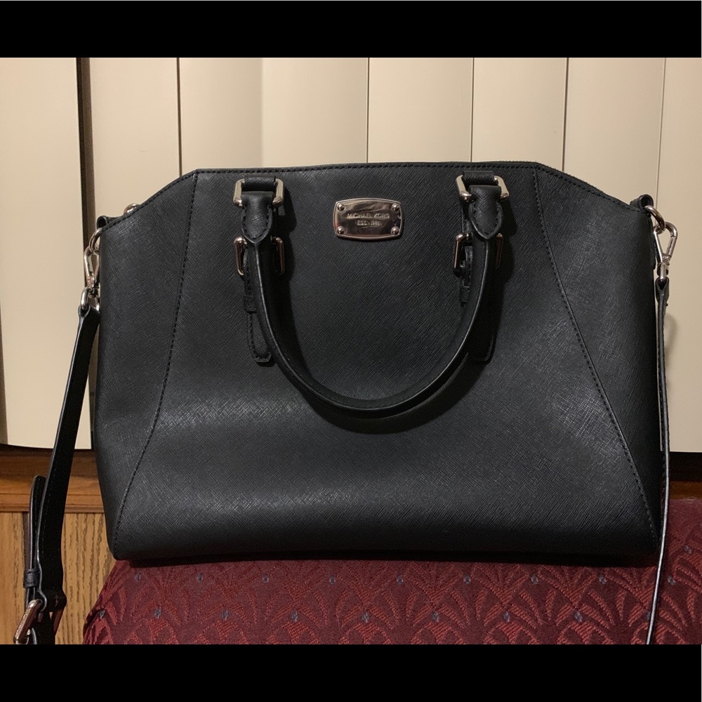 Michael Kors Purse with removable strap